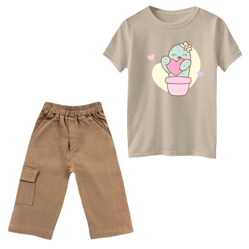 ست تی‌شرت و شلوارک دخترانه مدل کاکتوس قلبی رنگ کرم