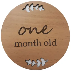 استیکر ماهگرد کودک مدل 1