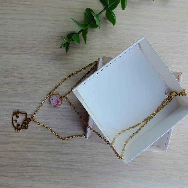 عکس شماره 4 : گردنبند دخترانه مدل کیتی طرح پیشی کد m0345