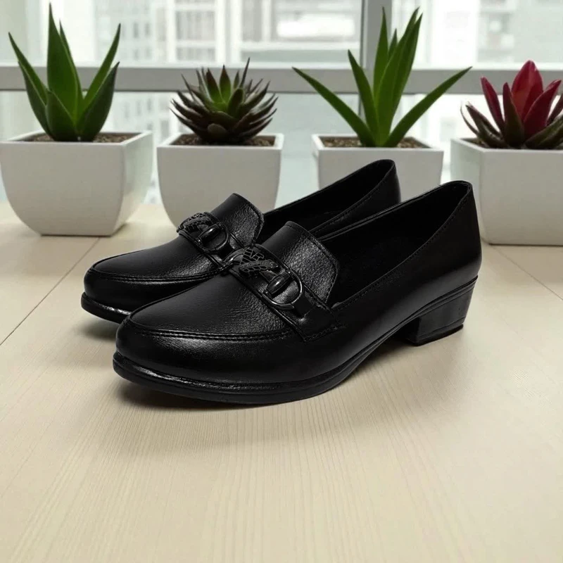 عکس شماره 4 : کفش زنانه مدل یاسمین