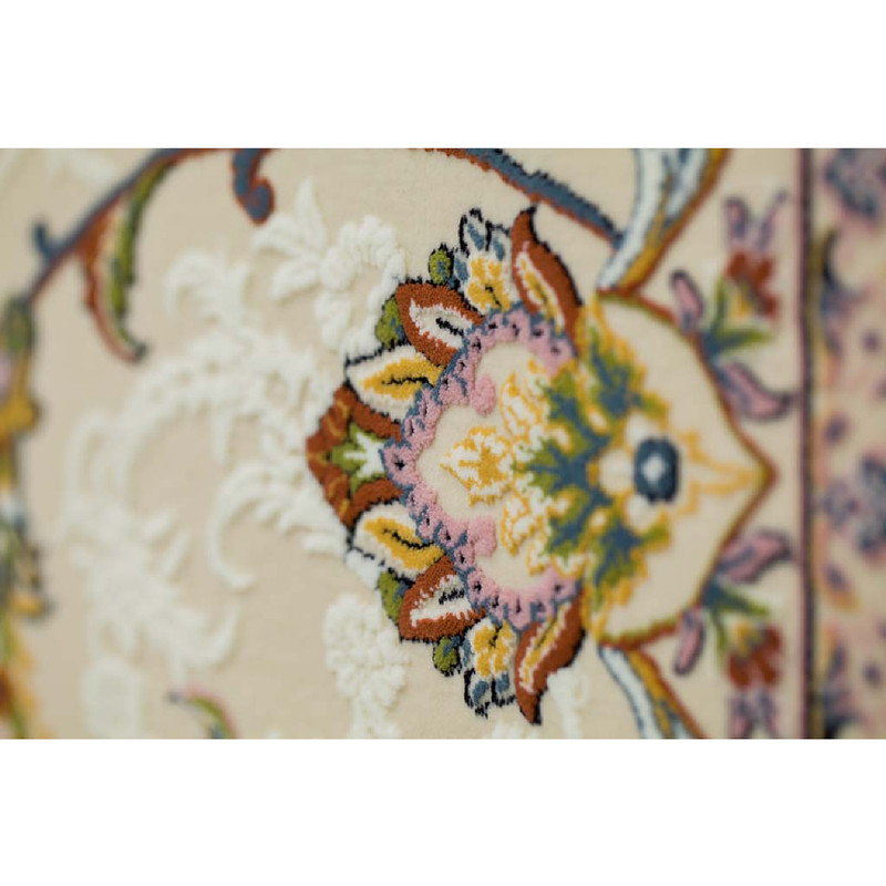 فرش ماشینی افرند کد 2222 زمینه کرم