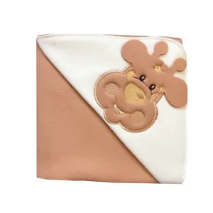 پتو نوزاد طرح زرافه کد 56 سایز 70x70 سانتی متر