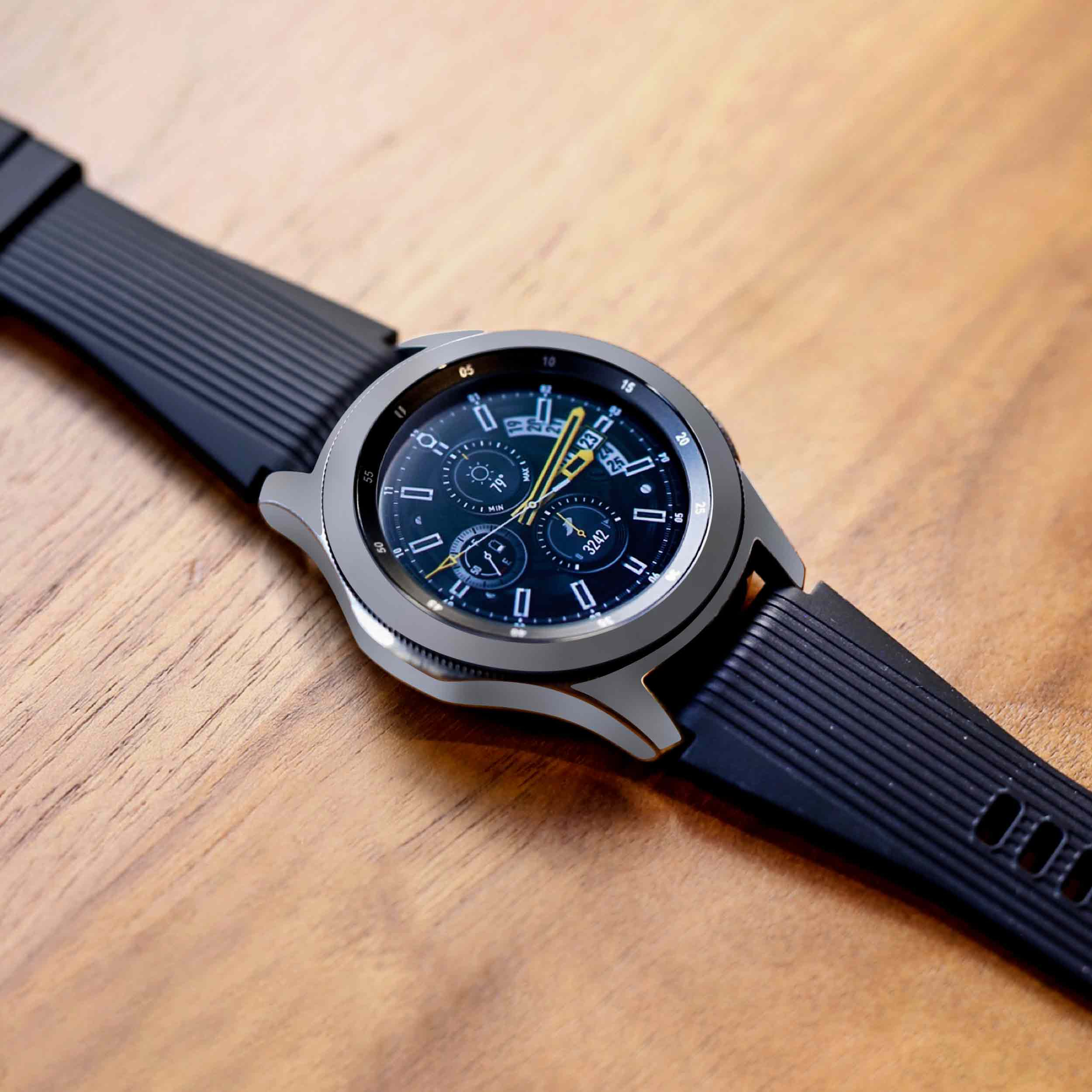 برچسب ماهوت طرح Matte-Silver مناسب برای ساعت هوشمند سامسونگ Galaxy Watch 46mm