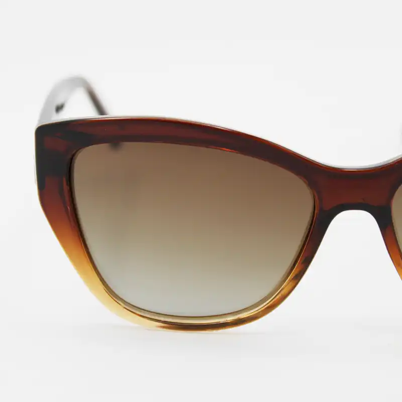 عینک آفتابی زنانه لژیون مدل 1101j