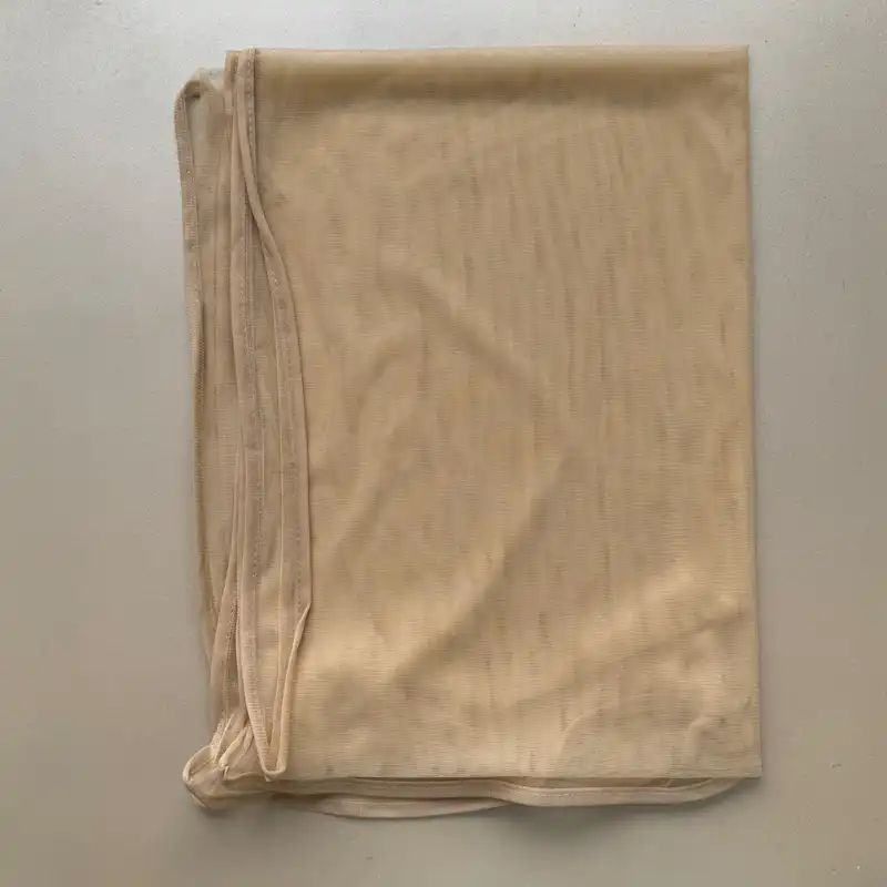 شال زنانه مدل ساده توری مهمانی دور نوار دوزی شده تابستانی کد 4