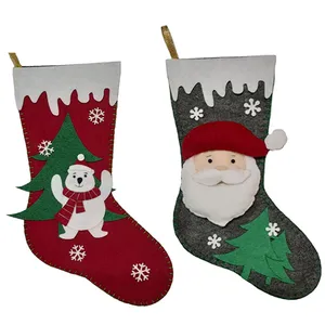 آویز تزیینی طرح جوراب کریسمس مدل M6 مجموعه 2 عددی