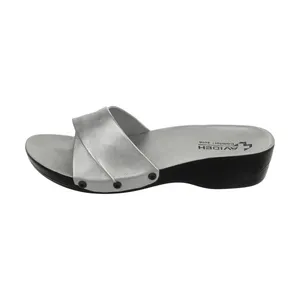 دمپایی زنانه آویده کد AV - 0302320 رنگ نقره ای
