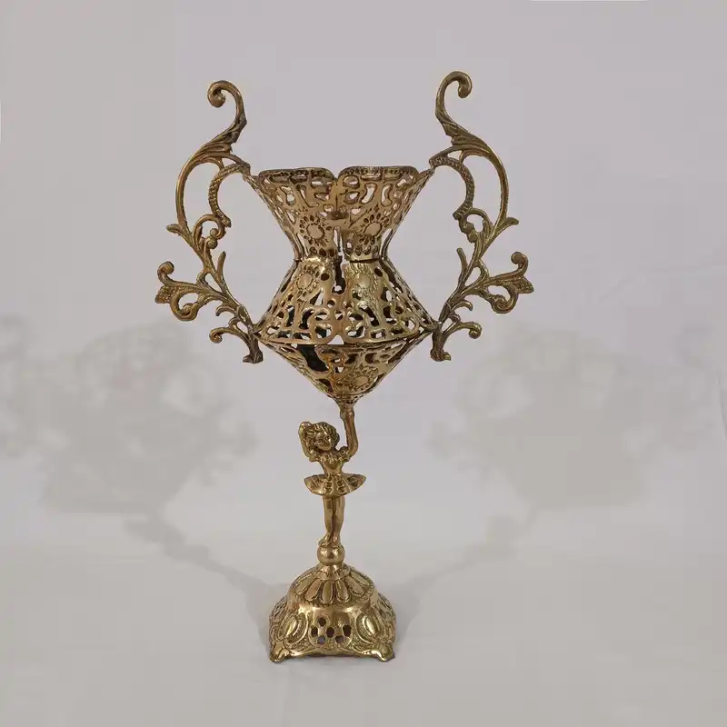 گلدان برنجی مدل دختر کد S_4223