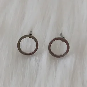 گوشواره زنانه مدل میخی طرح دایره کد shape111