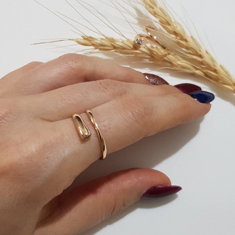 انگشتر زنانه ژوپینگ مدل پیچی تک نگین 441