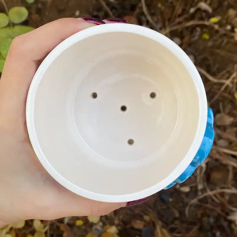 گلدان سرامیکی مدل ابر برجسته