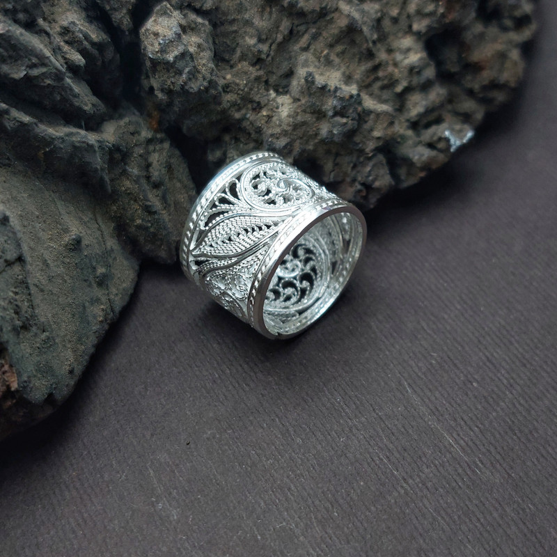 انگشتر نقره زنانه مدل دلسو