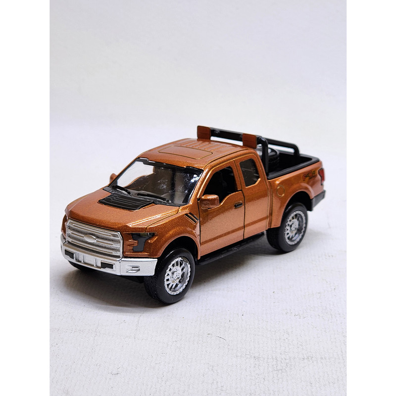 ماشین بازی مدل فورد رپتور