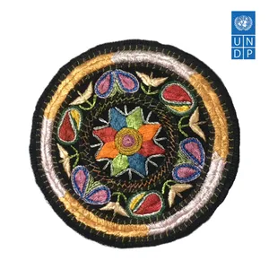رومیزی سوزن دوزی مدل ممقان دوزی