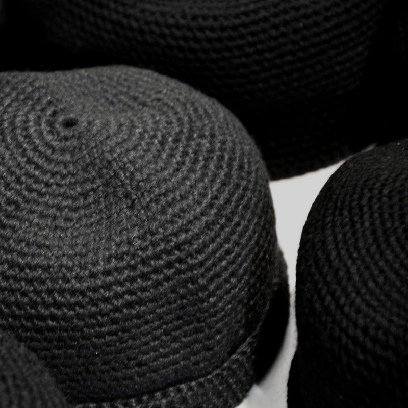 عکس شماره 3 : کلاه لئونی بافتنی کد 001