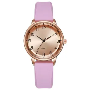 ساعت مچی عقربه‌ای کوارتز دخترانه مدل کلاسیک بند پیو کد 101