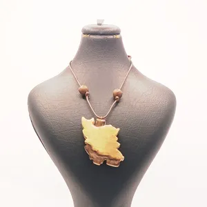 گردنبند دست ساز زنانه مدل ایران کد gr0006