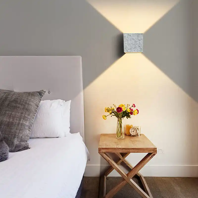 چراغ دیواری مدل مربع کد rosha pars3