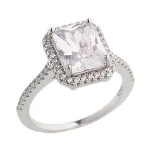 انگشتر نقره زنانه سواروسکی مدل سولیتر تک نگین کد 3829