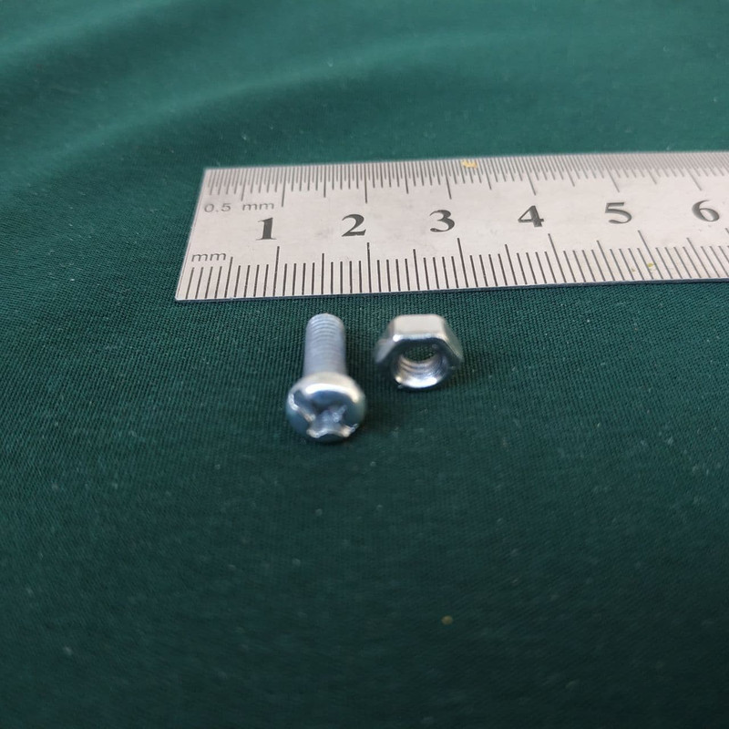 پیچ مدل ومهره مدل PM 4/14 مجموعه 16 عددی پیچ مدل ومهره مدل PM 4/14 مجموعه 16 عددی