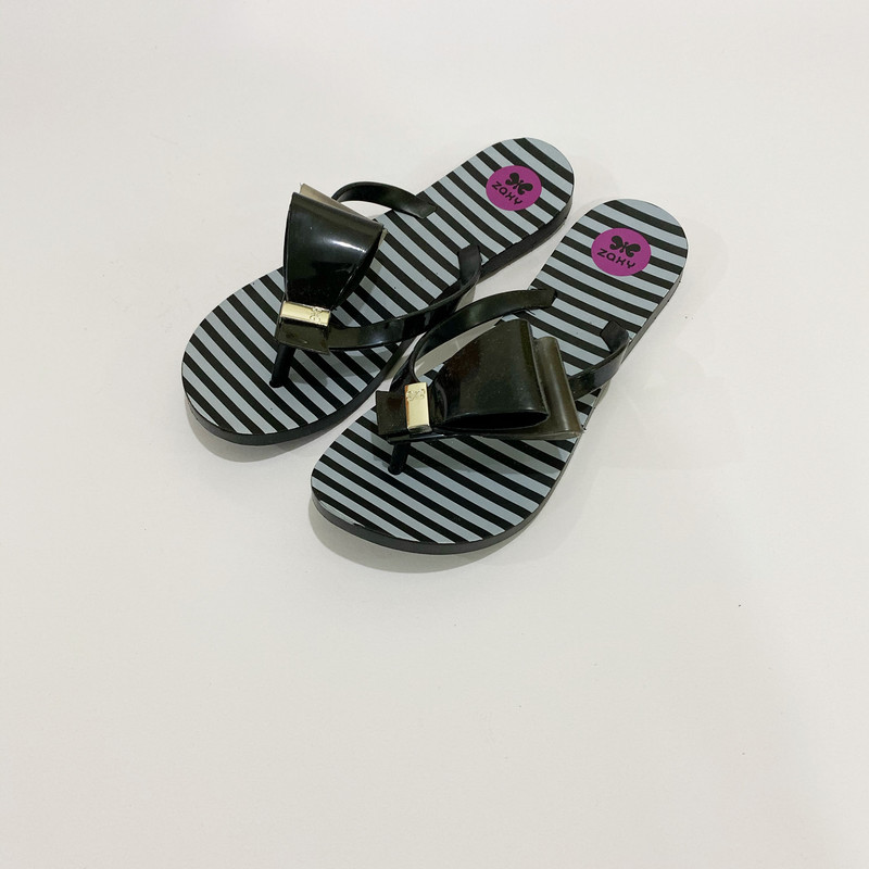 دمپایی لاانگشتی زنانه شهپر مدل P1-parvane-BK