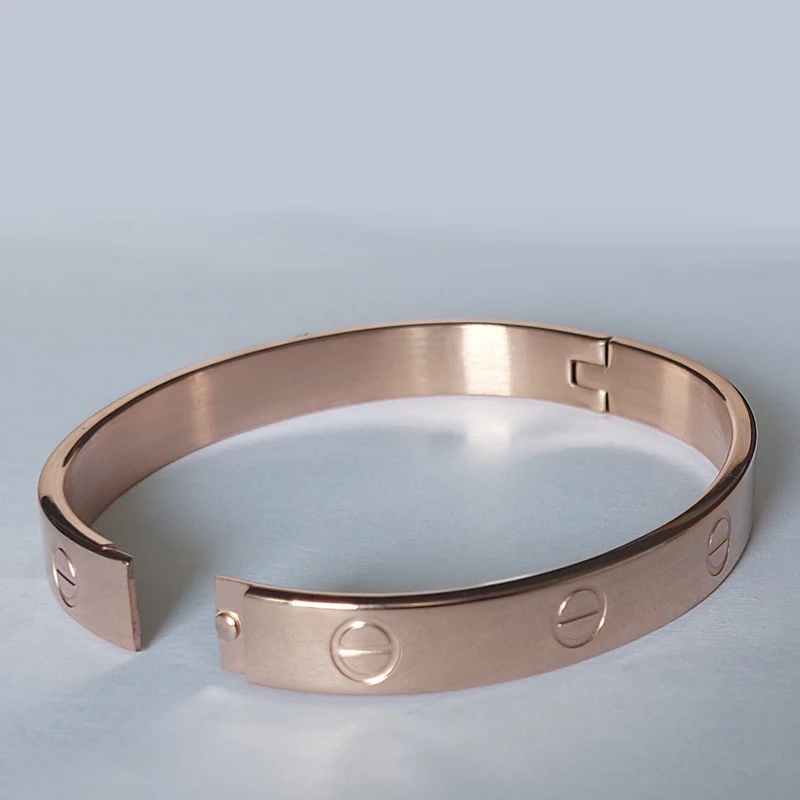 عکس شماره 2 : دستبند مدل بنگل