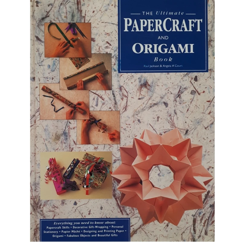 كتاب THE ULTIMATE PAPERCRAFT AND ORIGAMI BOOK اثر Ngel Jackson انتشارات ULTIMATE EDITIONS