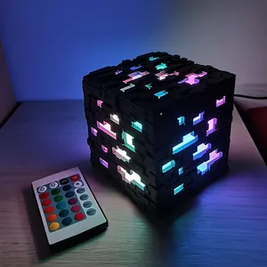 چراغ رومیزی مدل  مکعب ماینکرفت مدل M3