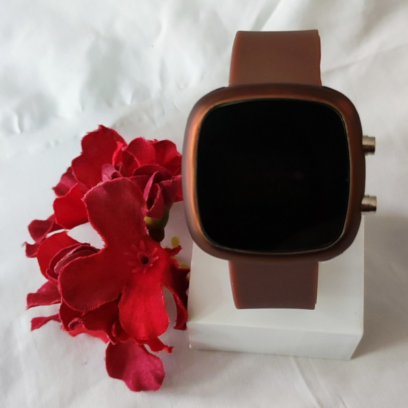 ساعت مچی دیجیتال دخترانه والار مدل W1