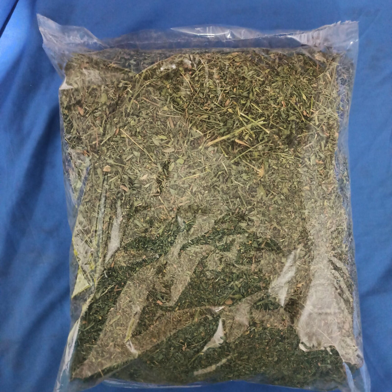 برگ یونجه جوندگان  کد 025 وزن 2.5 کیلوگرم