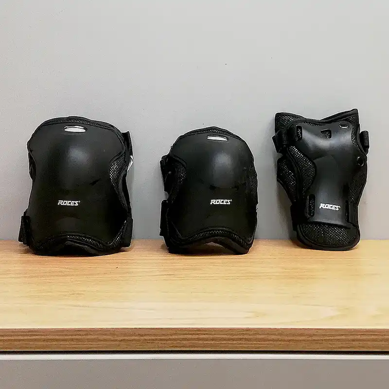 اسکیت کفشی روسز مدل اورلاندو به همراه کلاه و لوازم ایمنی