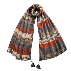 شال زنانه مدل موهر مخمل راه راه افقی پاییزی سبک منگوله دار کد ۲