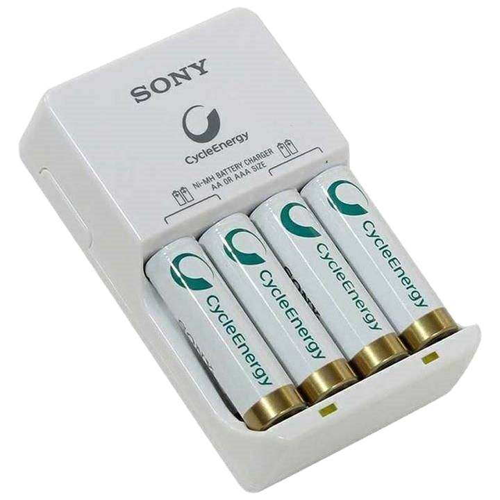 شارژر باتری مدل BCG-34HLD4KN به همراه باتری قلمی بسته 4 عددی