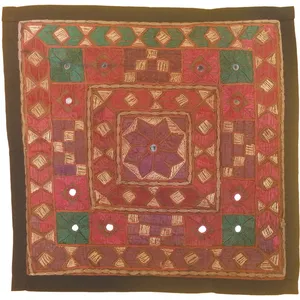 رومیزی سوزن دوزی مدل عسلی کد SOO47