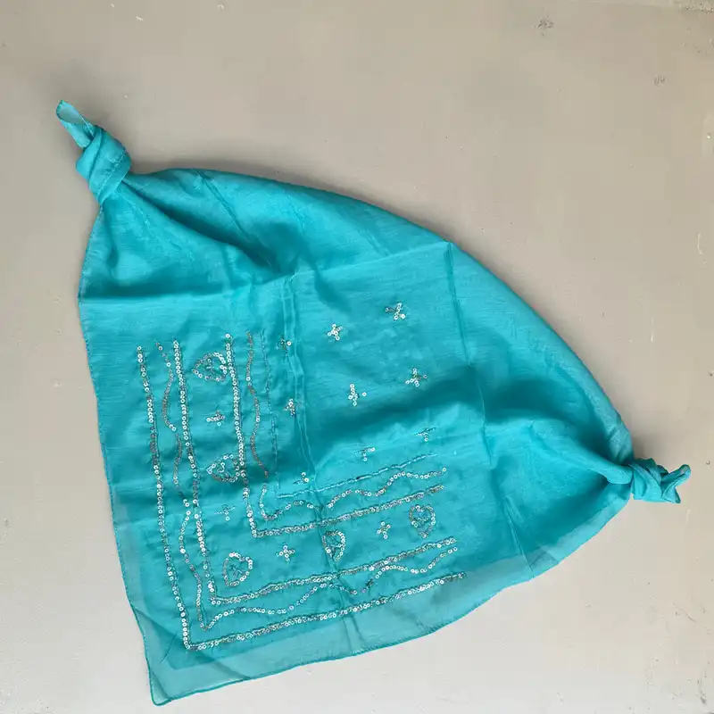 روسری زنانه مدل مینی نخی براق مجلسی پولکدوزی