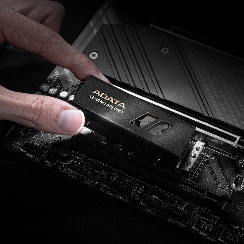 اس اس دی اینترنال ای دیتا مدل LEGEND 970 Pro  ظرفیت دو ترابایت