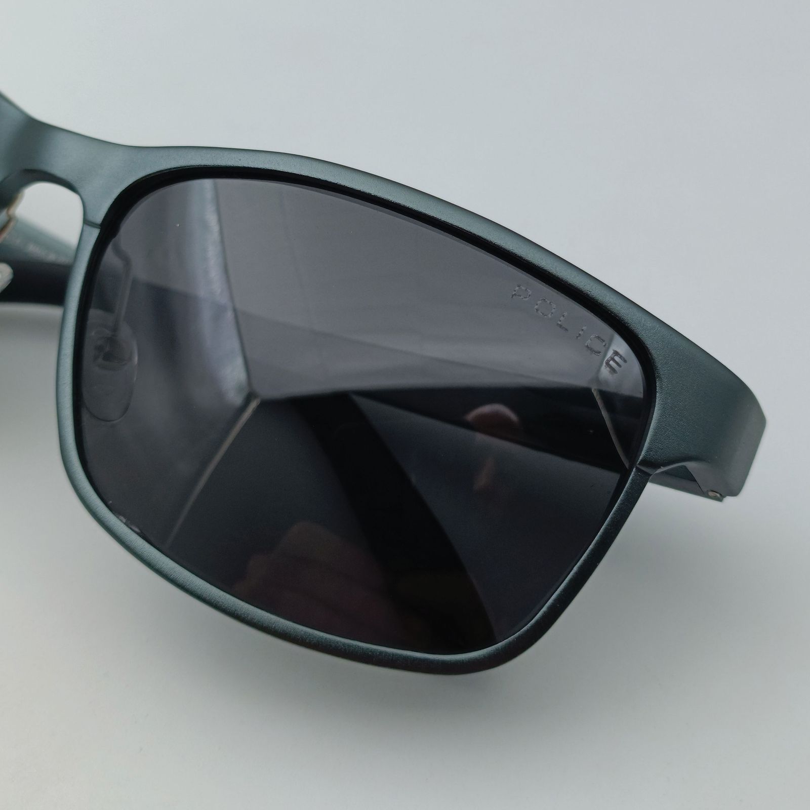 عینک آفتابی پلیس مدل PO14 -  - 8