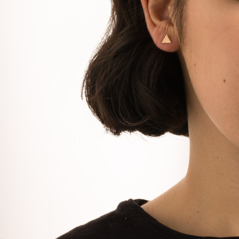 گوشواره طلا 18 عیار زنانه مدل برمودا