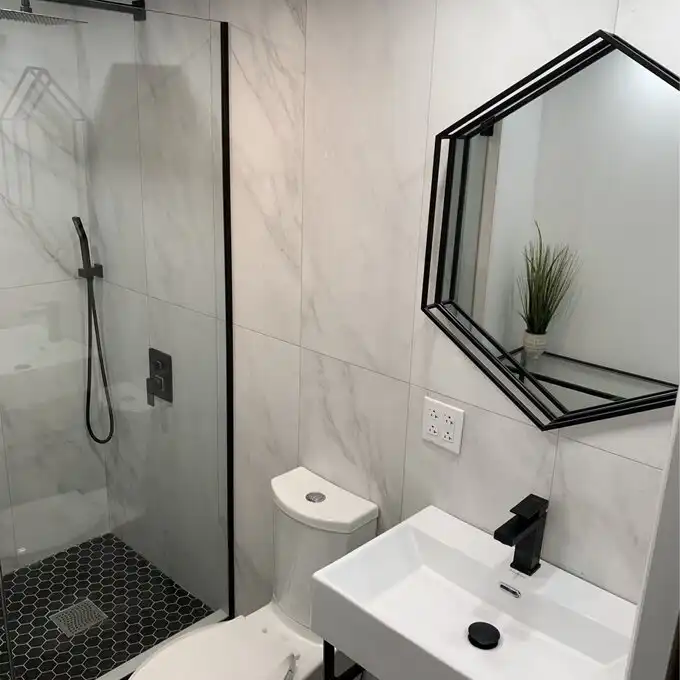 آینه اِلِنسی مدل Linda