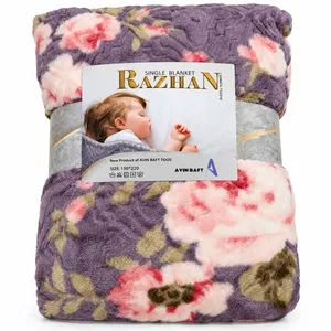 پتو مسافرتی 1 نفره آوین بافت مدل راژان طرح برجسته سایز 150×220 سانتی متر