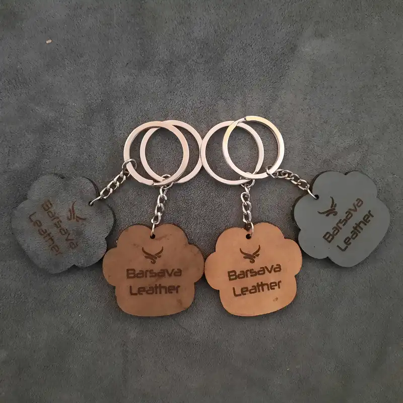 جاکلیدی چرم بارثاوا مدل 40