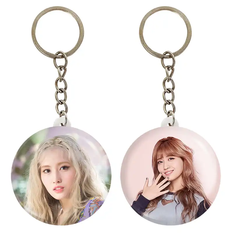 جاکلیدی خندالو مدل مومو گروه توایس TWICE کد 1993019926 مجموعه 2 عددی