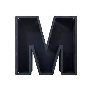 باکس گل مدل حرف M