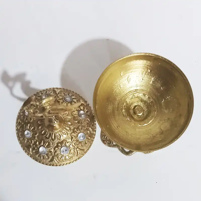 قندان برنزی مدل 01