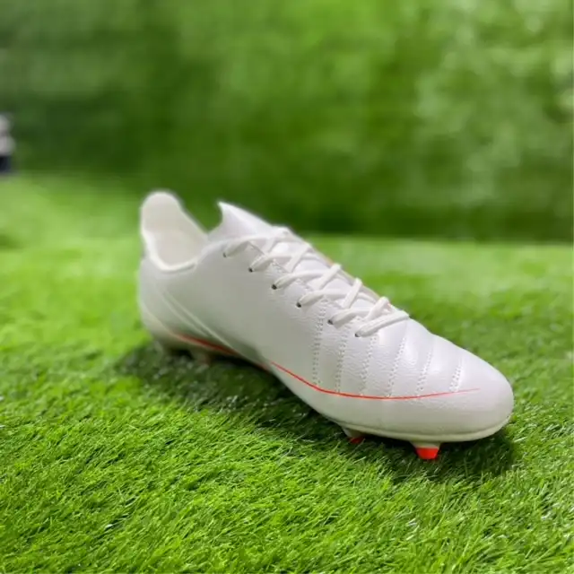 کفش فوتبال مردانه مدل استوک دار کد mx2025