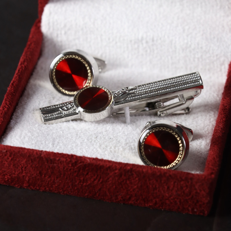 ست دکمه سردست و گیره کراوات مردانه نسن مدل S19 ست دکمه سردست و گیره کراوات مردانه نسن مدل S19