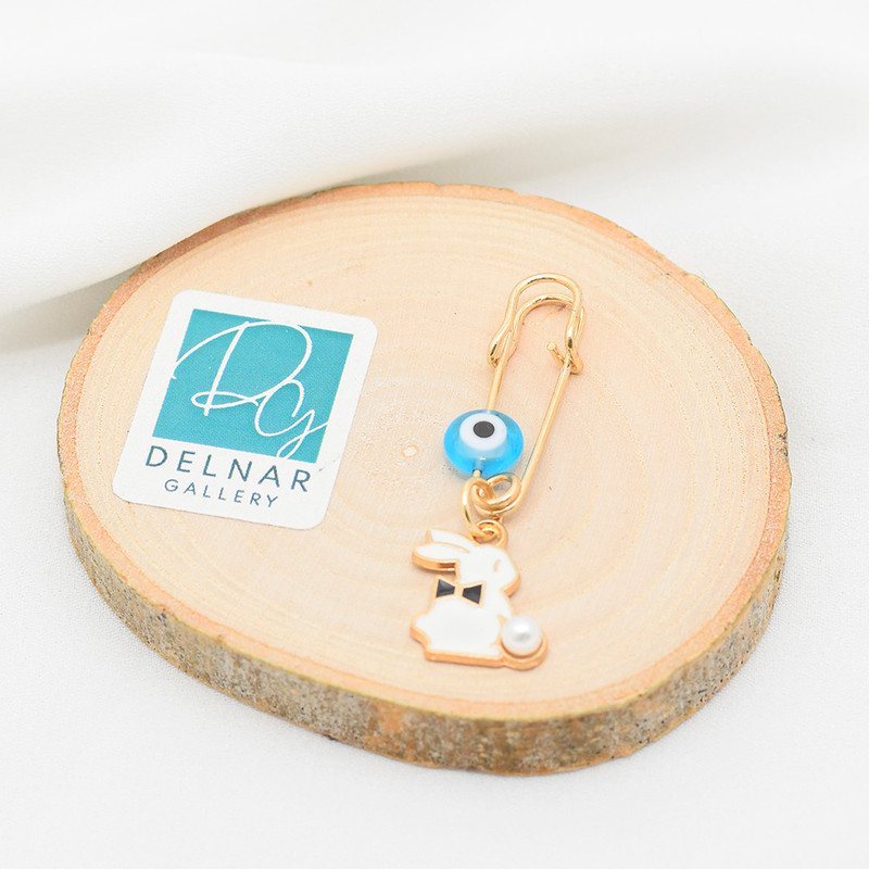 سنجاق سینه دخترانه دلنار گالری مدل خرگوش و پاپیون و چشم نظر