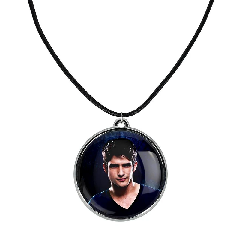 گردنبند خندالو مدل اسکات مککال سریال تین ولف Teen Wolf کد 2845228453