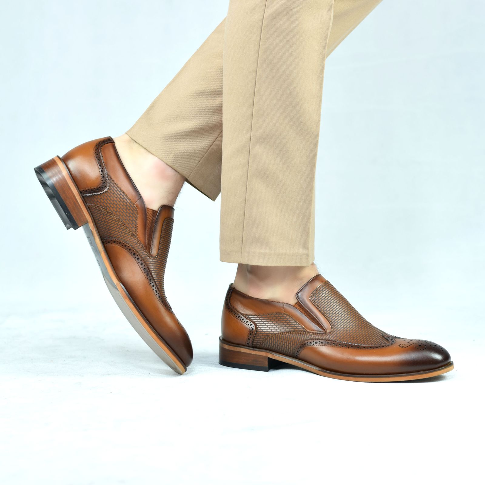کفش مردانه کرمانی مدل چرم طبیعی دستدوز کد 1047 رنگ عسلی -  - 2