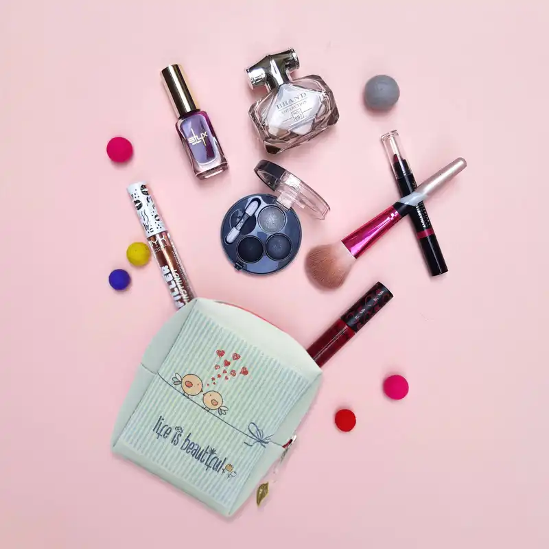 کیف لوازم آرایش زنانه مدل پرنده کد IDM 301